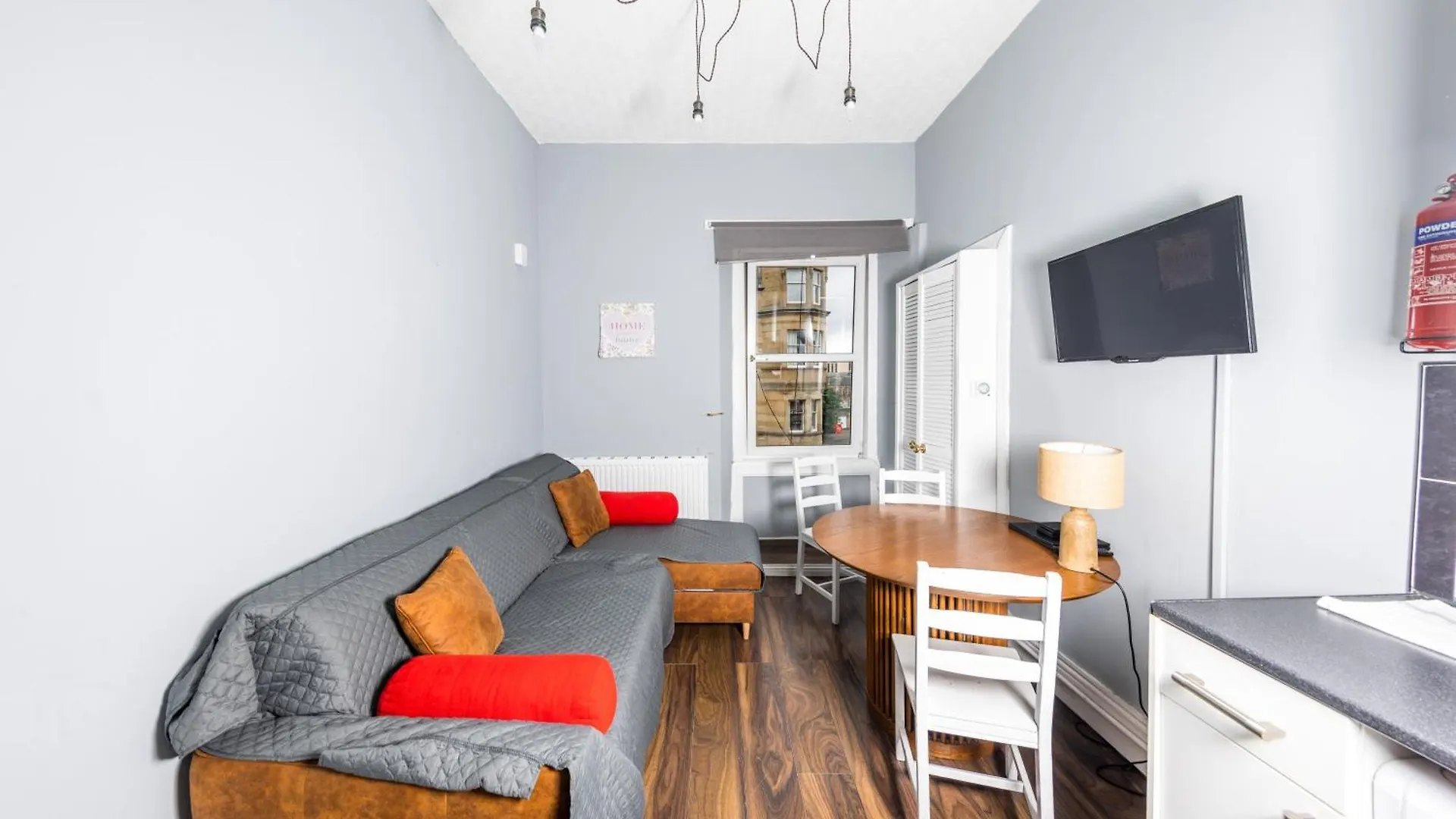 Warm&Welcoming City Centre Apartments By Meadows 9 Edinburgh