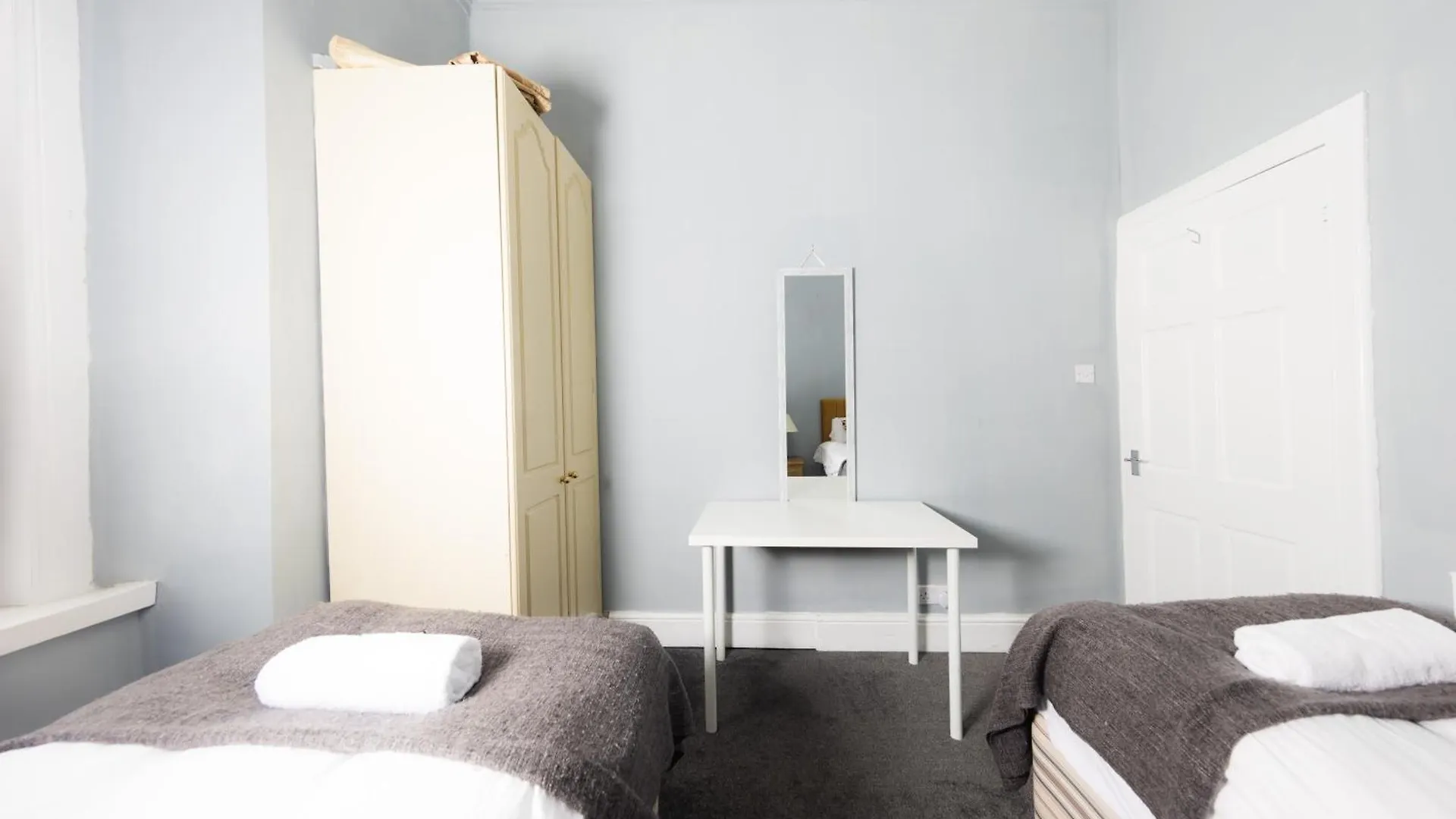 Warm&Welcoming City Centre Apartments By Meadows 9 Edinburgh