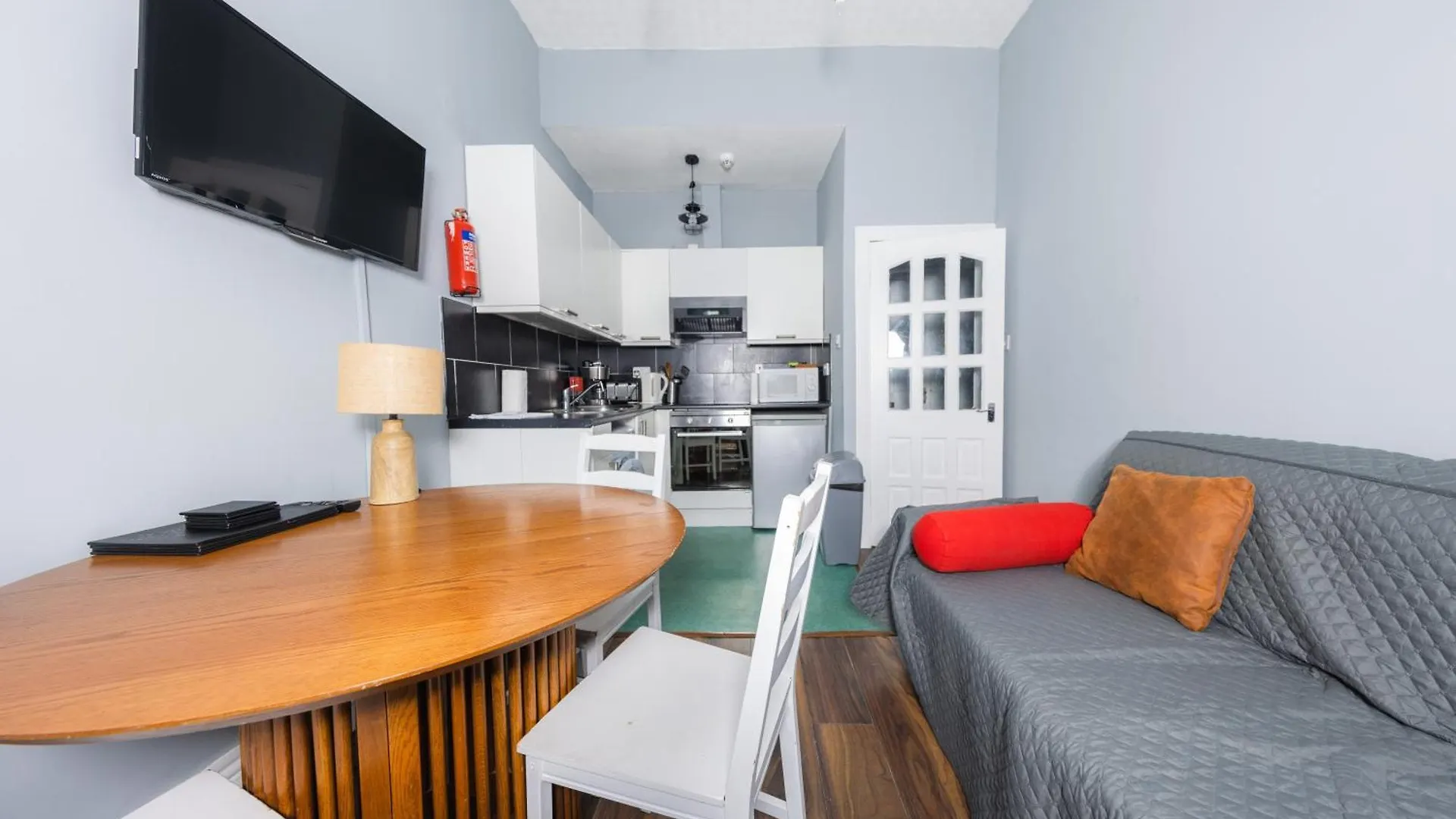 Warm&Welcoming City Centre Apartments By Meadows 9 Edinburgh